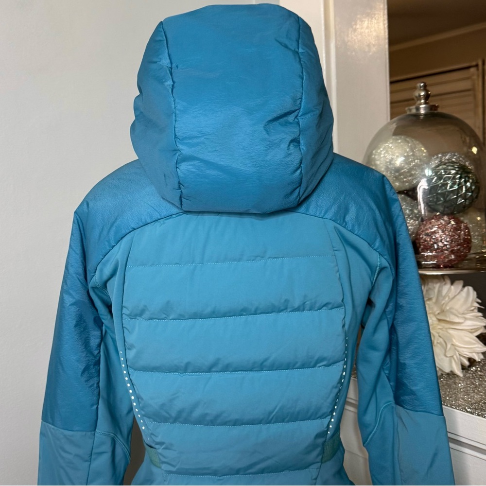Lululemon Down For It All Jacket Winter Coat Oceanic Size 6 Small - Picture 7 of 14